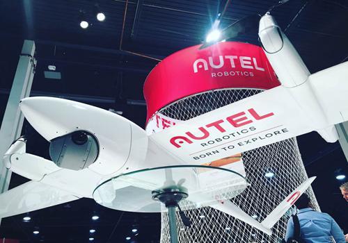 道通智能攜產(chǎn)品參加美國(guó)展會(huì) 引發(fā)熱烈追棒(圖1) 道通智能攜產(chǎn)品參加美國(guó)展會(huì) 引發(fā)熱烈追棒(圖1)