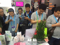 CES展:Hesvit智能手環(huán)搶盡風頭