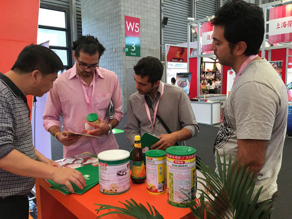 莞企組團(tuán)亮相中食展 百味佳產(chǎn)品受關(guān)注(圖2)