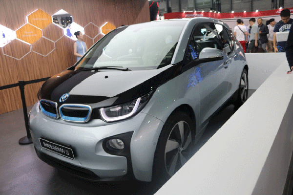 2016亞洲CES展BMW電力十足！(圖10)