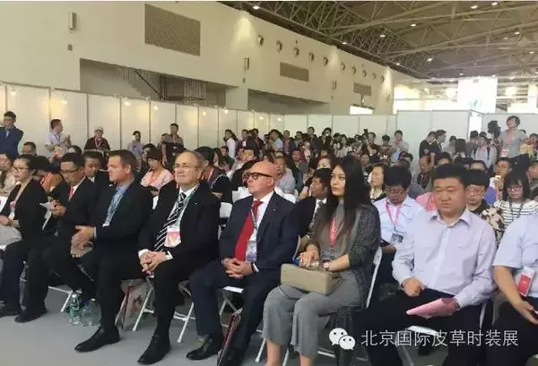 2016北京國際皮草時裝展盛大起航 精彩絕倫(圖4) 2016北京國際皮草時裝展盛大起航 精彩絕倫(圖4)