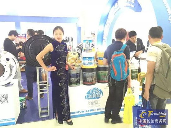 山推小松潤滑油亮相廣饒橡膠輪胎暨汽配展(圖4) 山推小松潤滑油亮相廣饒橡膠輪胎暨汽配展(圖4)