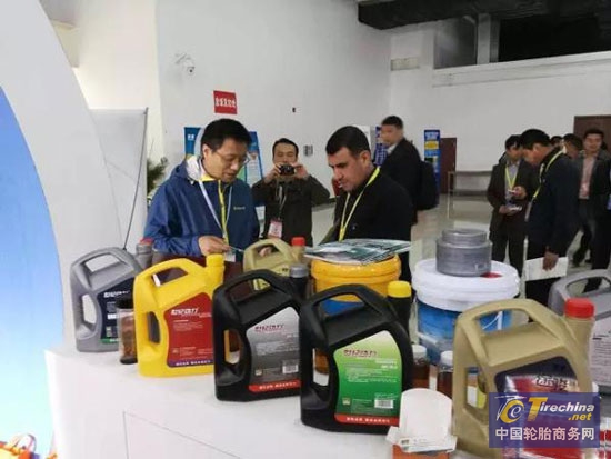 山推小松潤滑油亮相廣饒橡膠輪胎暨汽配展(圖3) 山推小松潤滑油亮相廣饒橡膠輪胎暨汽配展(圖3)