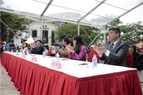 2016第三屆蘇州·金雞湖雙年展啟幕(圖2) 2016第三屆蘇州·金雞湖雙年展啟幕(圖2)