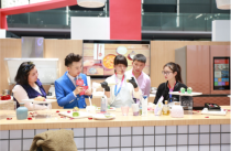 統(tǒng)帥電器AWE展行業(yè)首個(gè)年輕人的時(shí)尚廚房