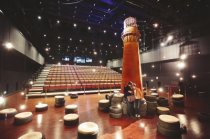 上海大戲院開門迎客 藝術(shù)展免費(fèi)開放至三月底