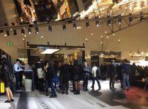 HERZOG和IU閃耀2017意大利米蘭眼鏡展