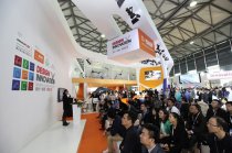 國際橡塑展展示智能生活創(chuàng)新解決方案